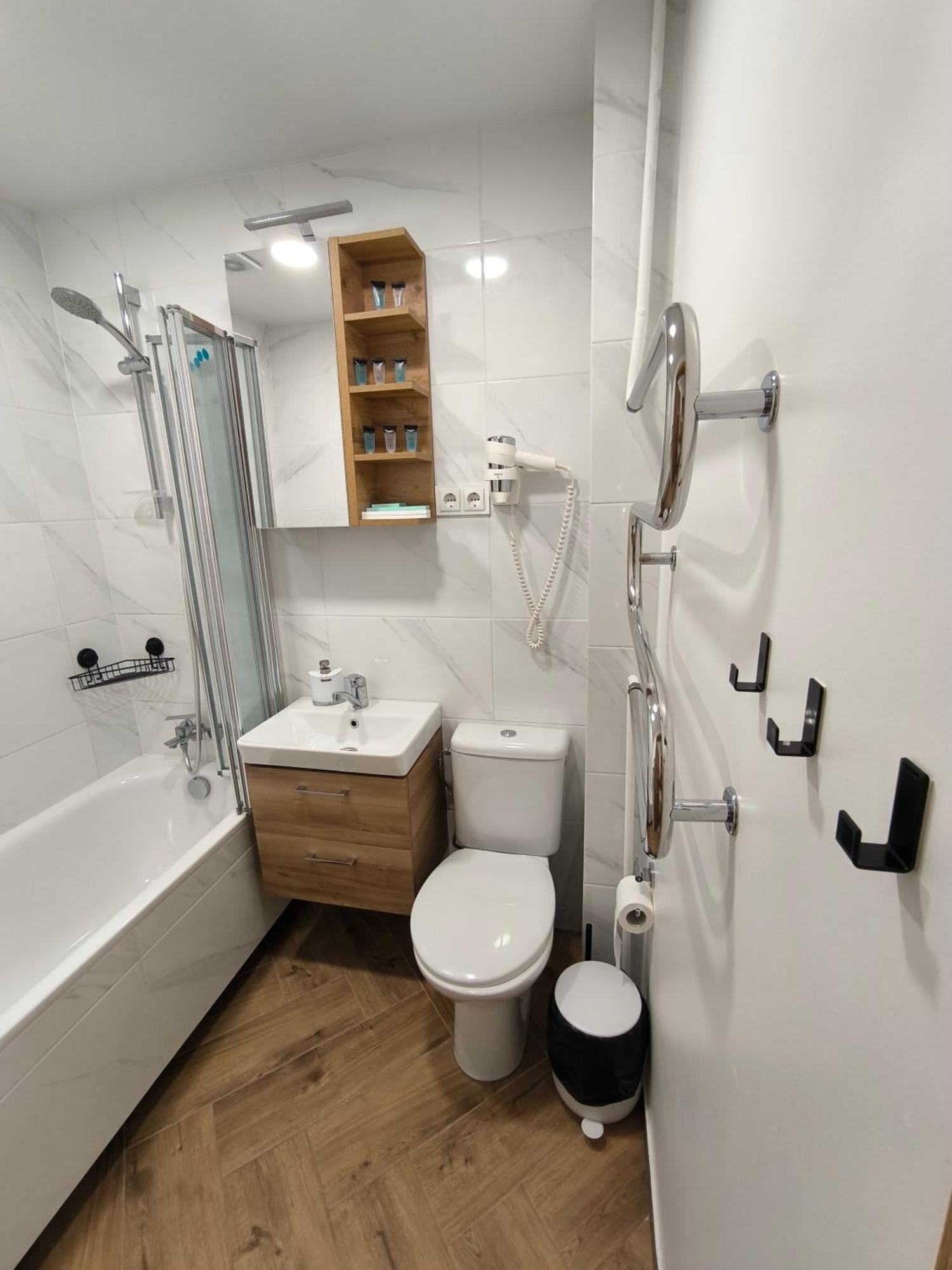Tukas Apartment 马里扬泊列 外观 照片